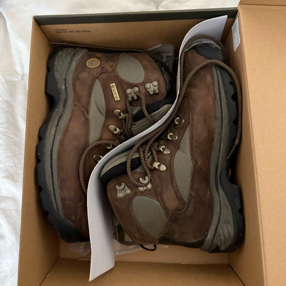 Timberland Chocorua Dark Brown Hiking Boots